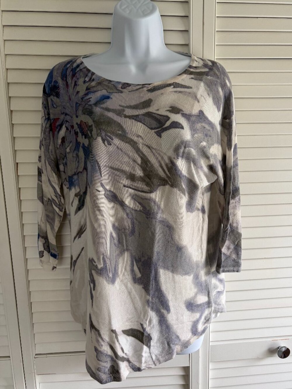 Chicos Multi-Colored Tunic Sweater Sized 1 (10)
